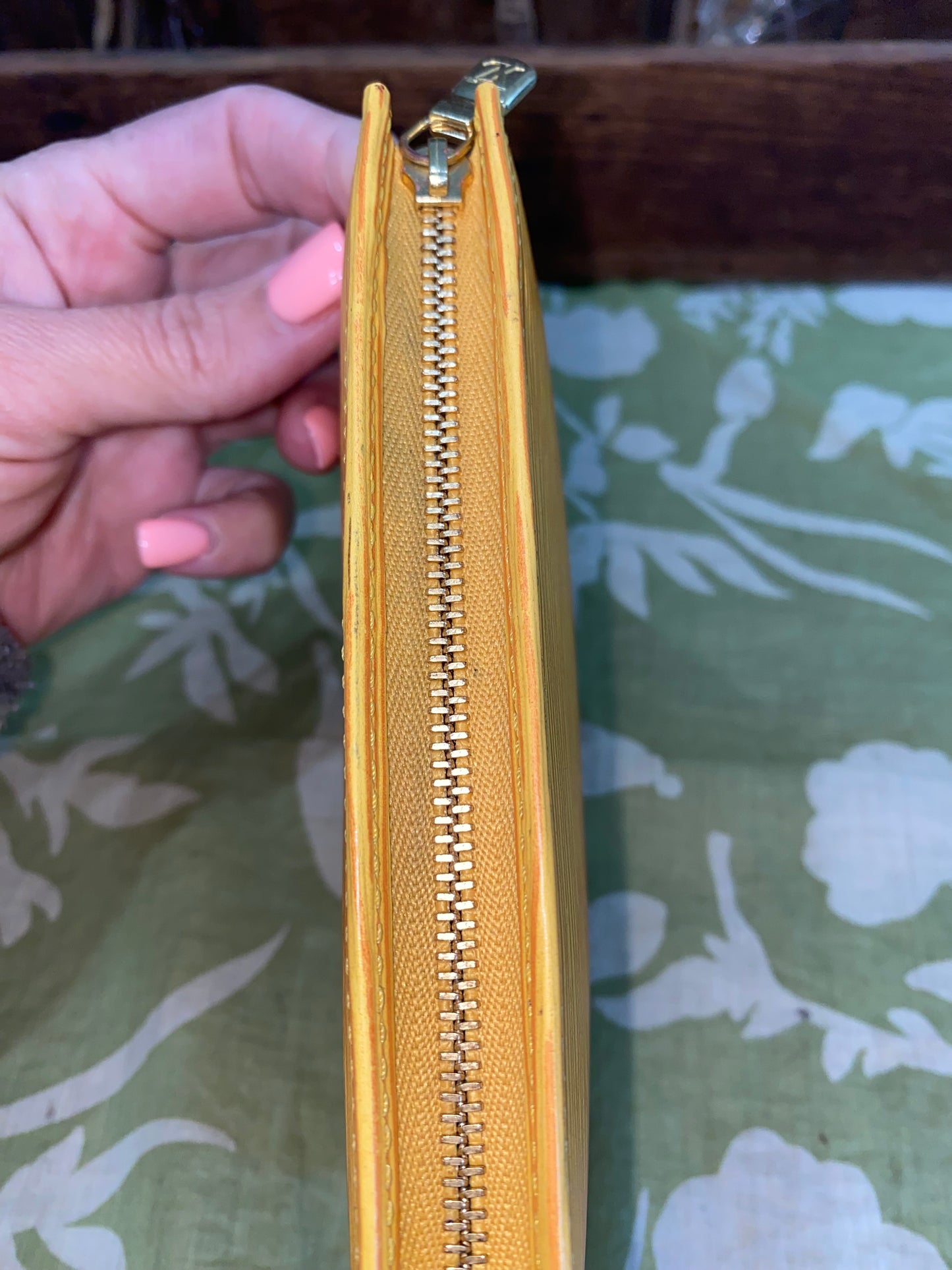 Toiletry 15 (Epi leather in Tassil Yellow)