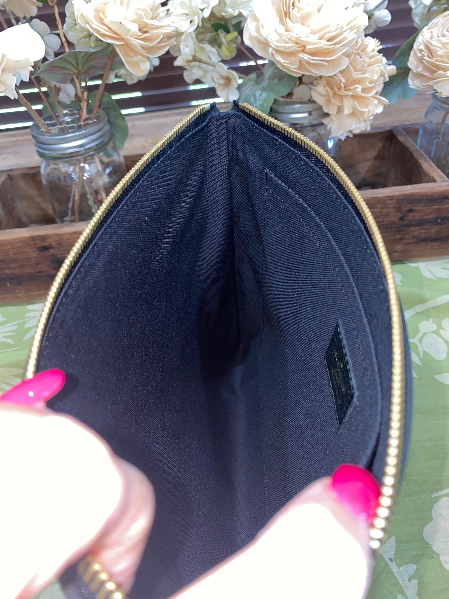 Daily Pouch in black Noir Empreinte