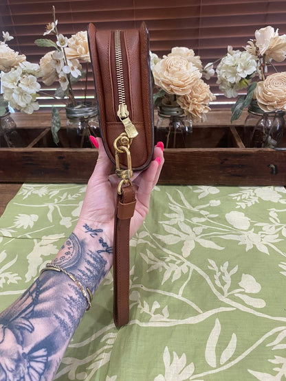 Orsay Clutch