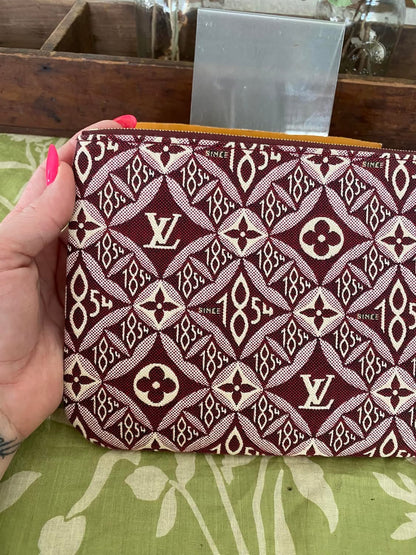Neverfull Pouch