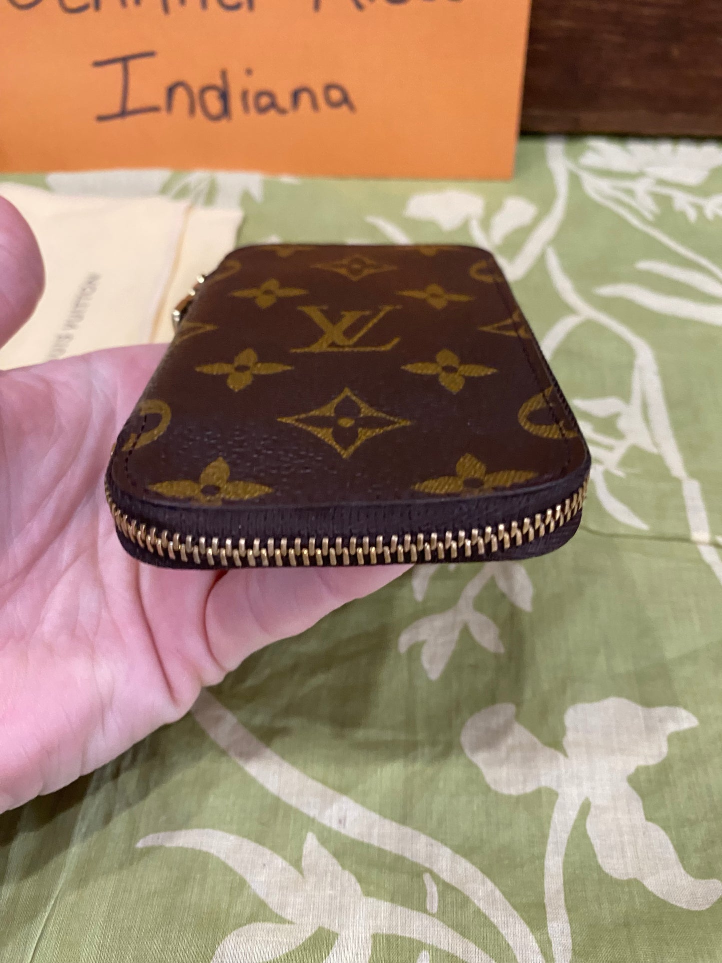 6 Key Zip Around Pouch