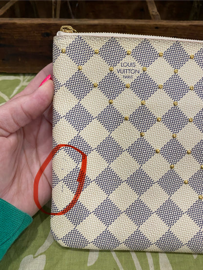 City Pouch- studded DA print with removable wristlet strap