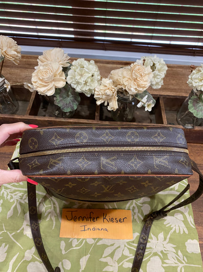 Vintage Marceau GM Messenger Bag