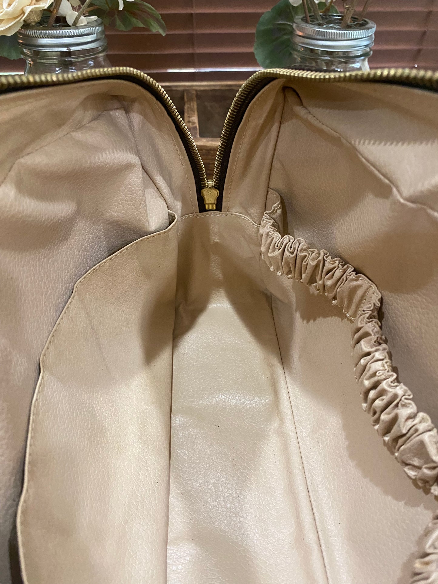 Vintage Trousse 28