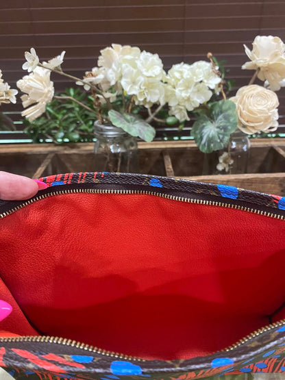 LE Jungle Toiletry 26