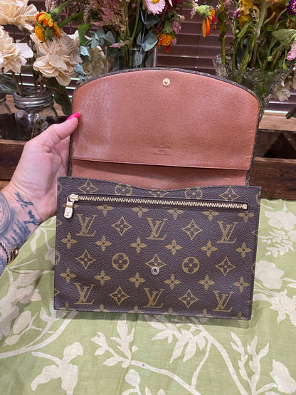 Rabat Clutch 23