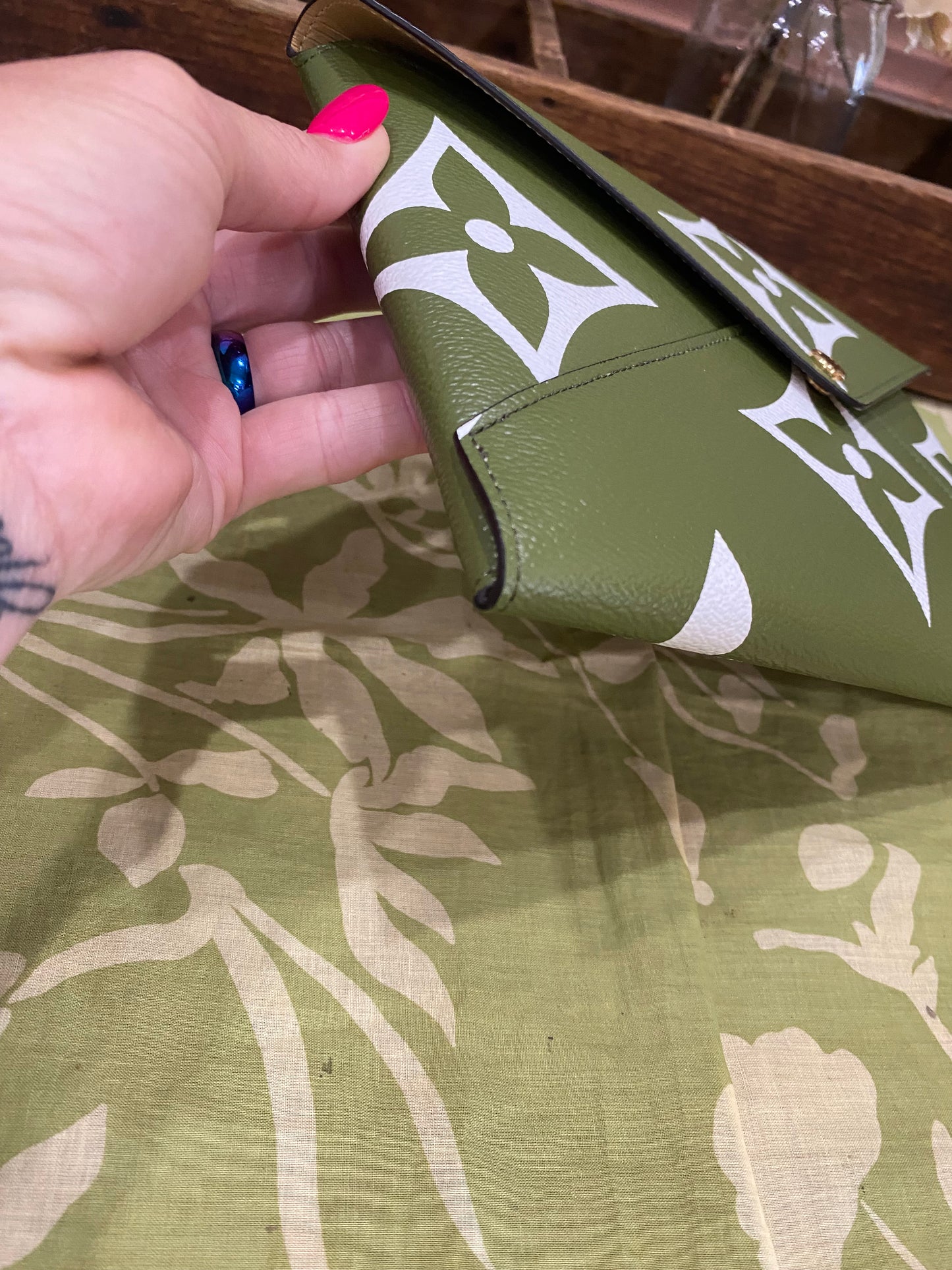 Large Kirigami Pouchette