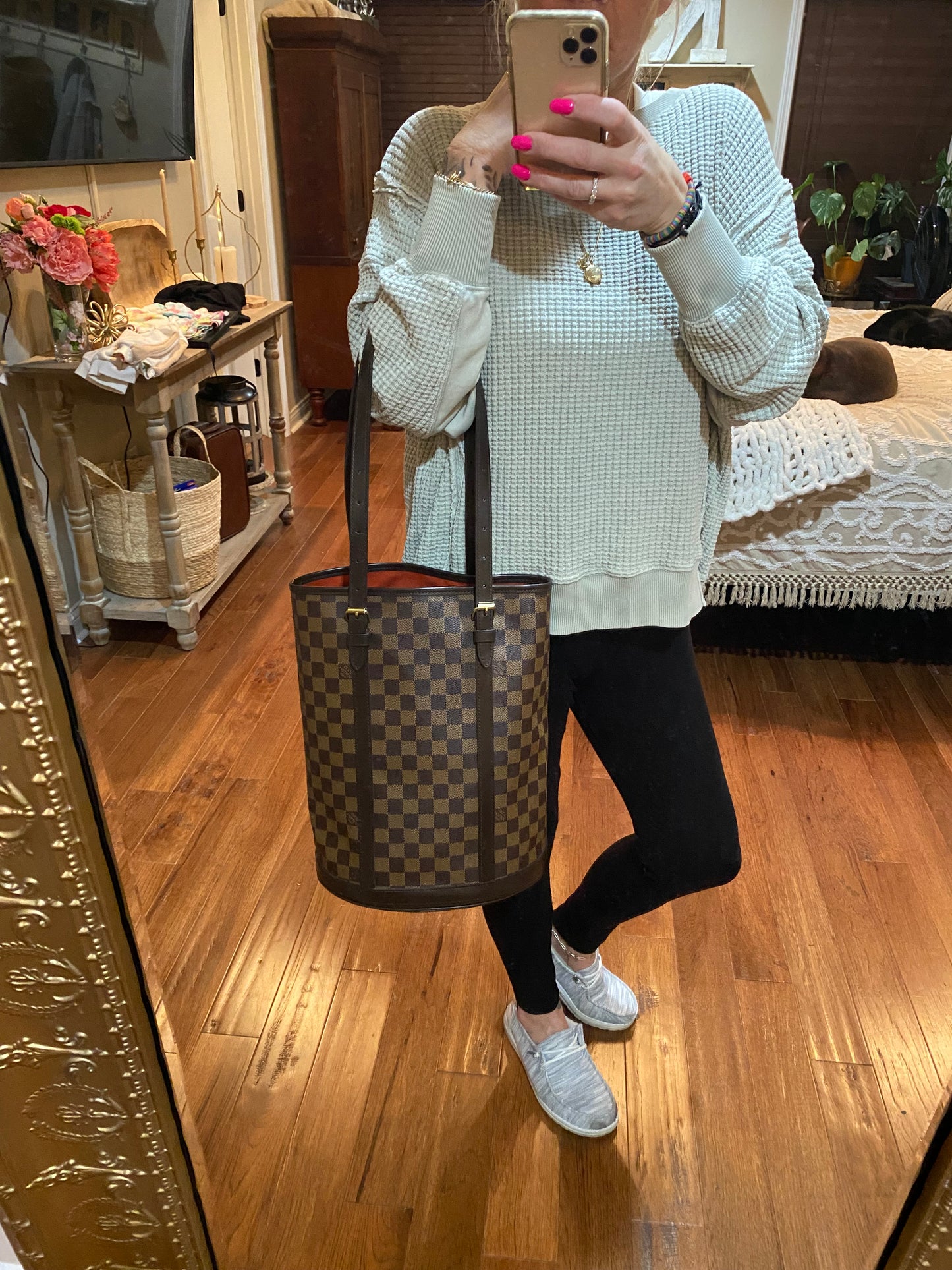 Bucket Bag GM Damier Ebene