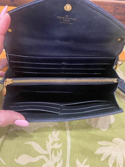 New Wave Calf Leather Long Wallet Wristlet (Noir)