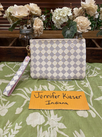 City Pouch- studded DA print with removable wristlet strap