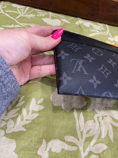 Discovery Pochette in Eclipse