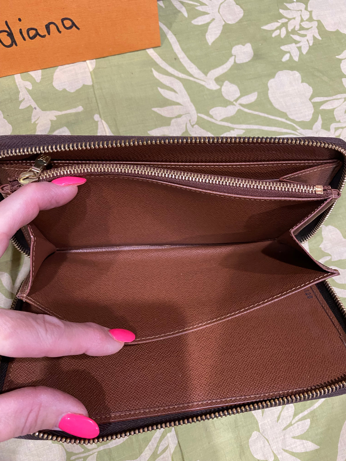 Zippy Organizer Wallet