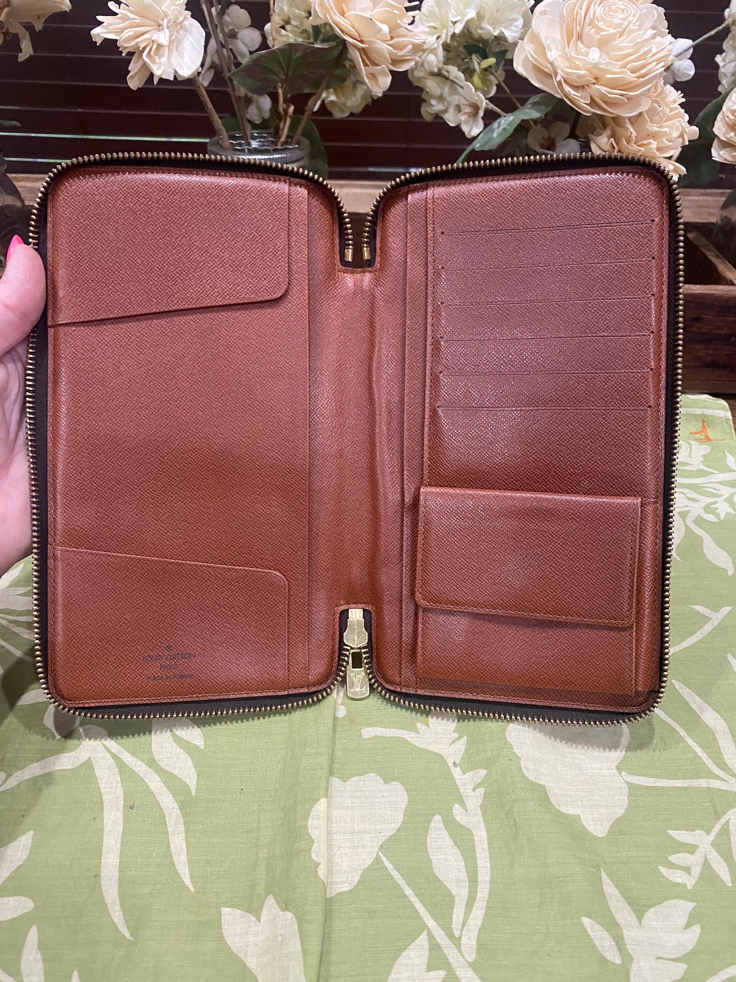 Daily Organizer Long Wallet
