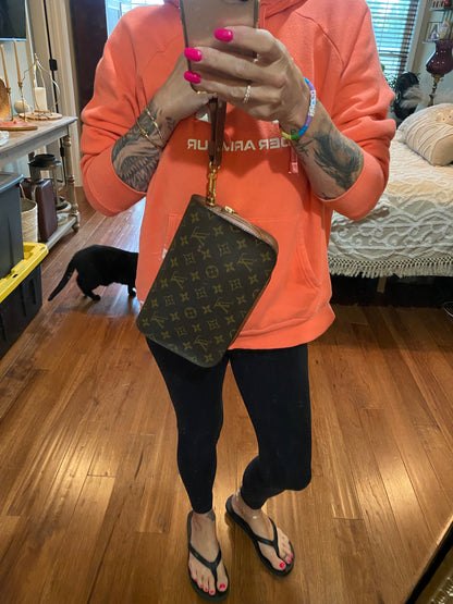 Orsay Clutch