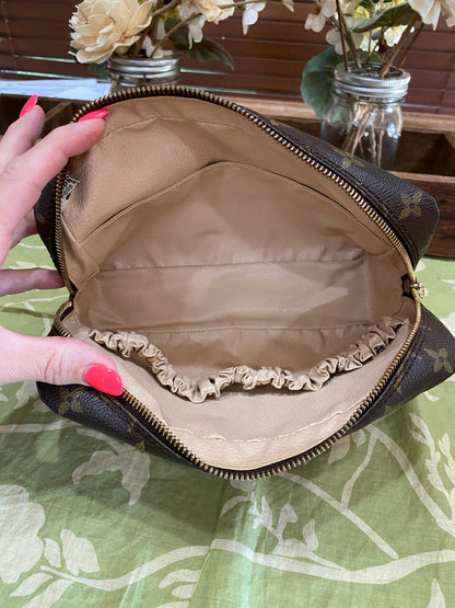 Vintage Trousse 23