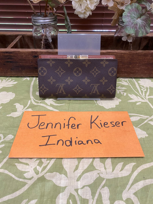 Vintage Kisslock Long Wallet